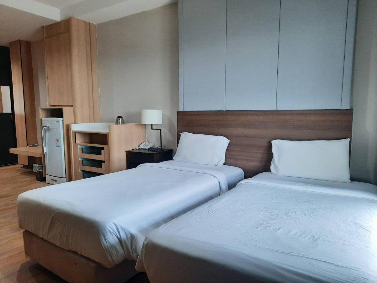 J Park Hotel - Sha Extra Plus Chonburi Exteriör bild